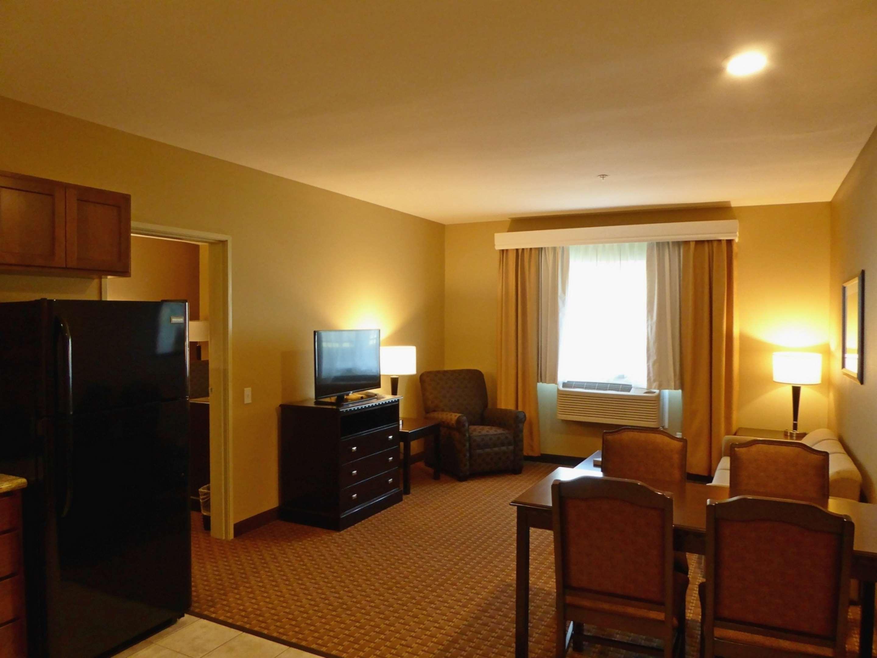 Best Western Plus Vintage Valley Inn Zillah Exterior photo